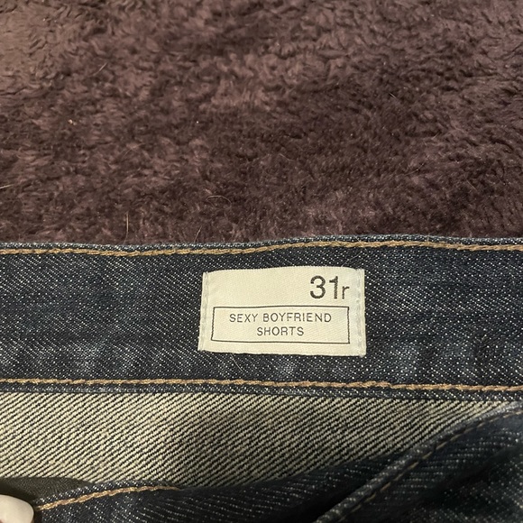 GAP Boyfriend Shorts - Picture 2 of 6